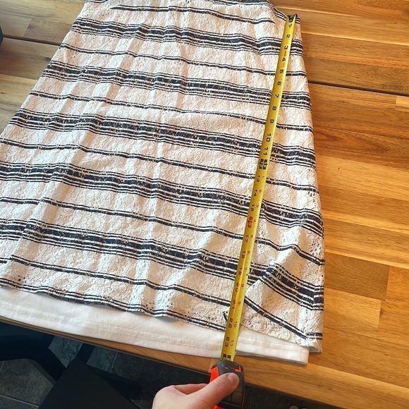 Alya Striped Eyelet Midi Dress Size Small - Picture 8 of 8